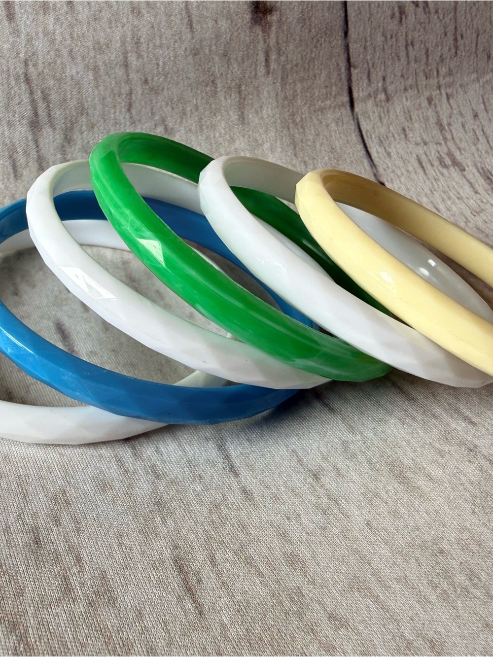 Vintage  Lucite Bangle Bracelet Stack - 6pc Faceted Geometric Art Deco Style